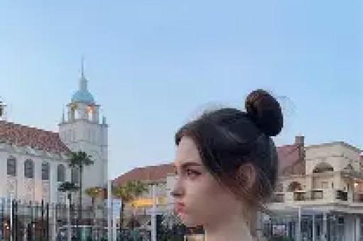 曾自称“覃海洋未婚妻”网红被指诈骗或达数亿警方回应