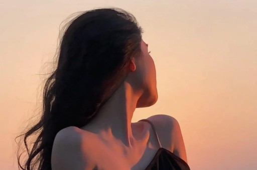 舔手指人体盛宴继关晓彤遭殃后千万网红再曝内娱“阴暗面”